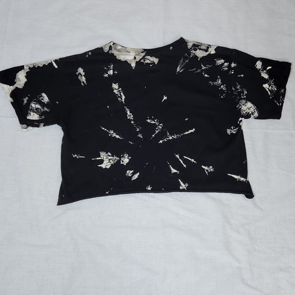 Cropped black tye dye tshirt - Picture 3 of 4